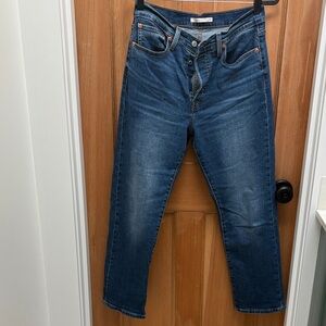 Levis Wedgie Straight Ankle Blue Jeans